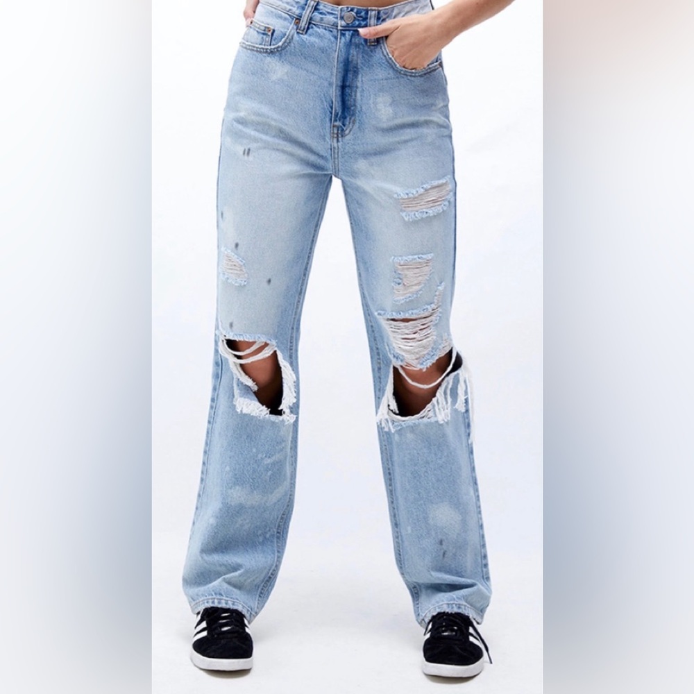 PacSun Eco Light Blue Distressed '90s Boyfriend Jeans NWT